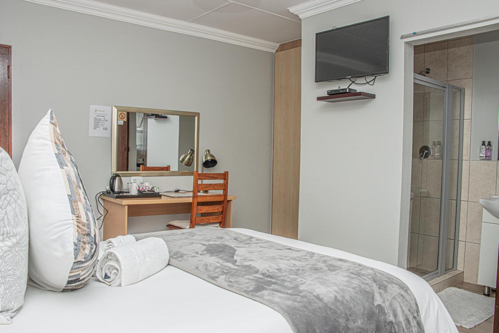 Woodpecker'S Inn Guest House Kempton Park Exterior foto